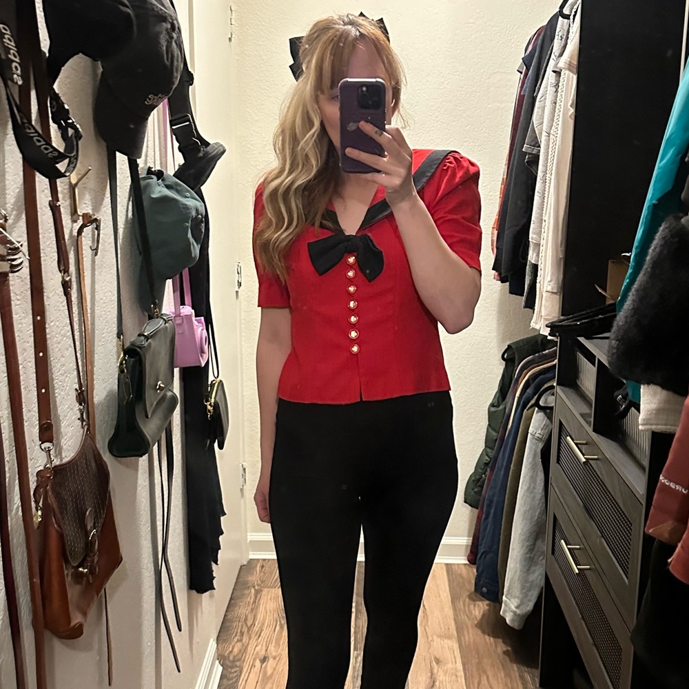 Size Sm - Vintage, Union Made - red sailor top w/bow